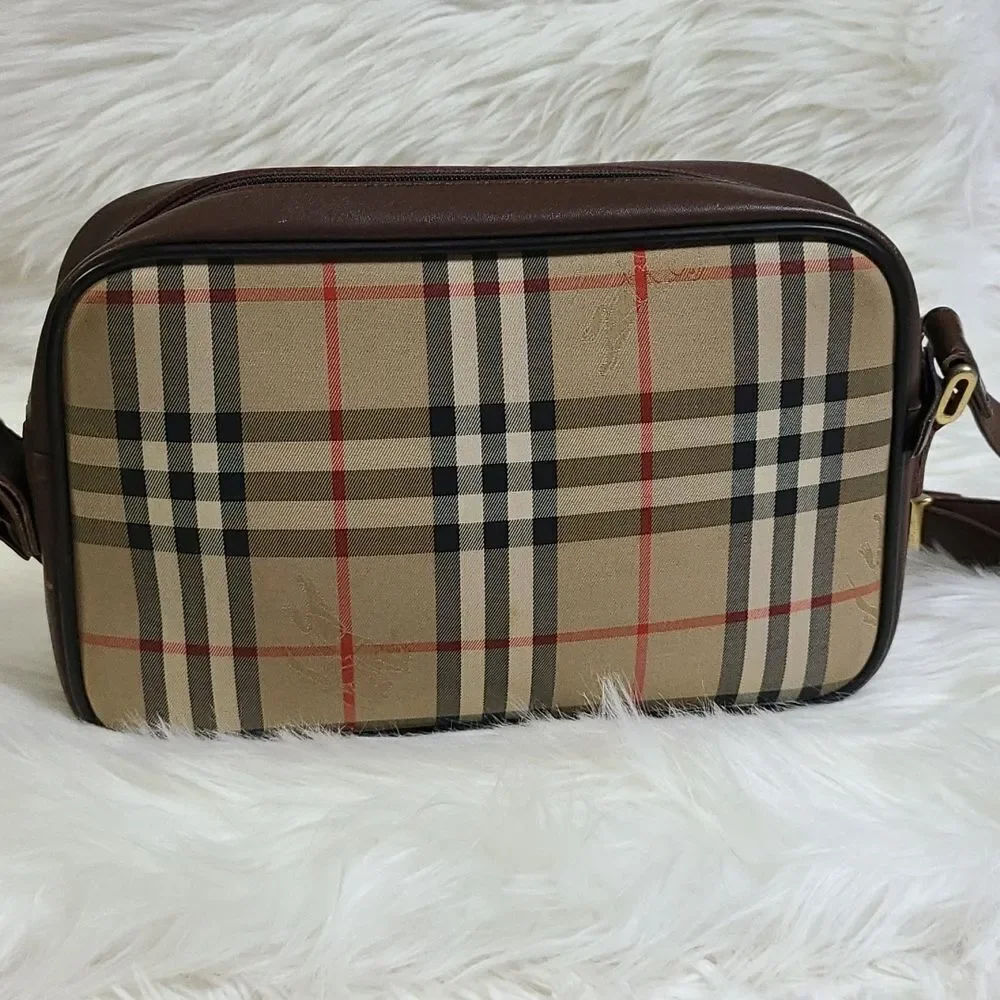 💯Authentic Burberry Shoulder Bag 🍀 - Picture 8 of 15
